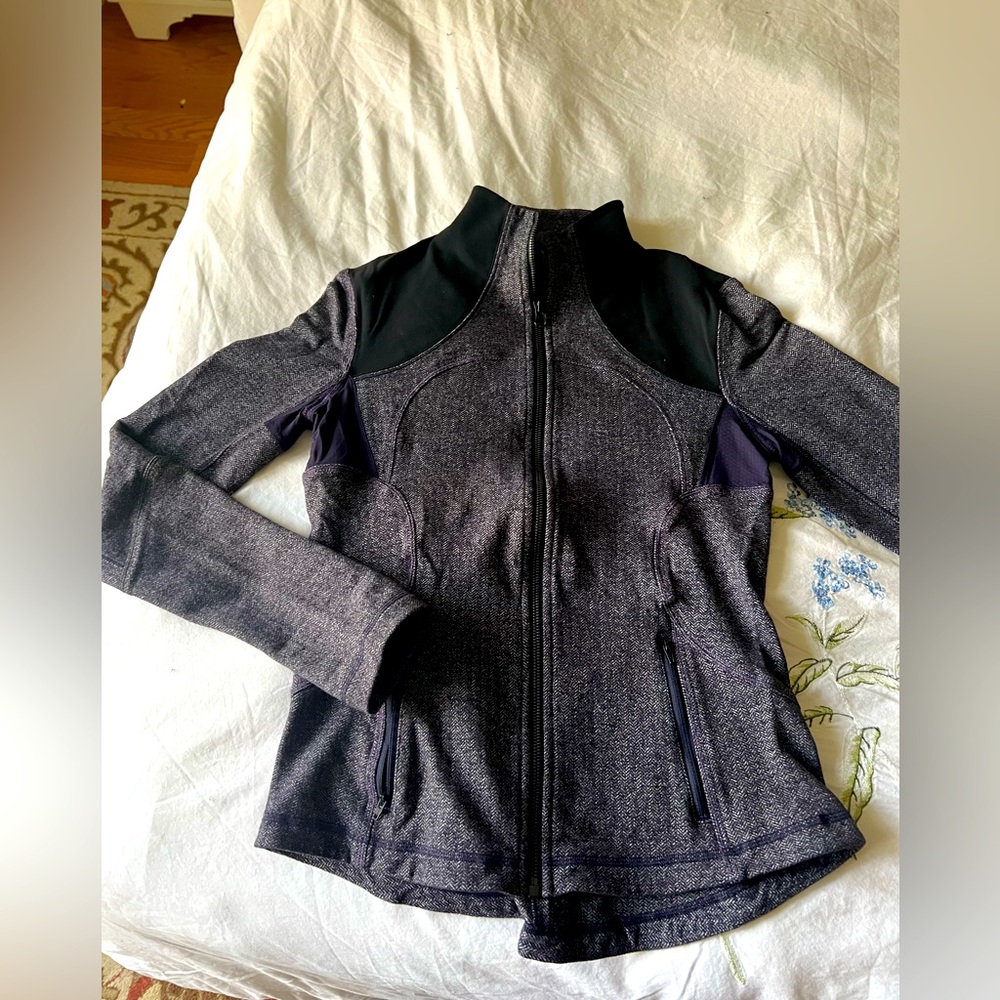 Lululemon Denali jacket herring bone with purple ditching and detail